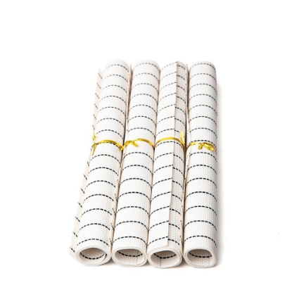 Place-mat Set (4) * White + Black 