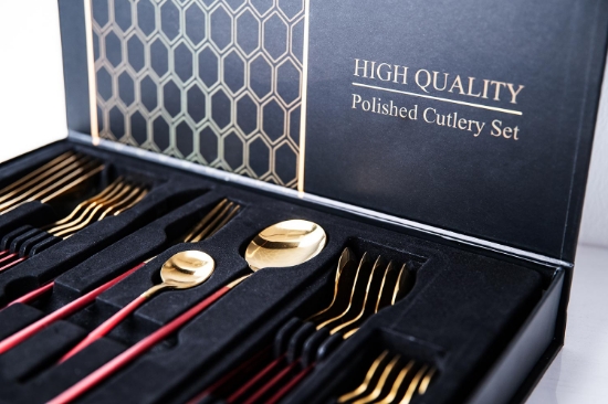 Cutlery Set * 23 Piece Red & Gold Plated *